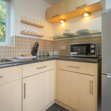 Stylish Apartment With Private Parking Cardiff Zewnętrze zdjęcie