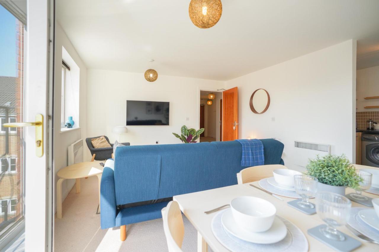 Stylish Apartment With Private Parking Cardiff Zewnętrze zdjęcie
